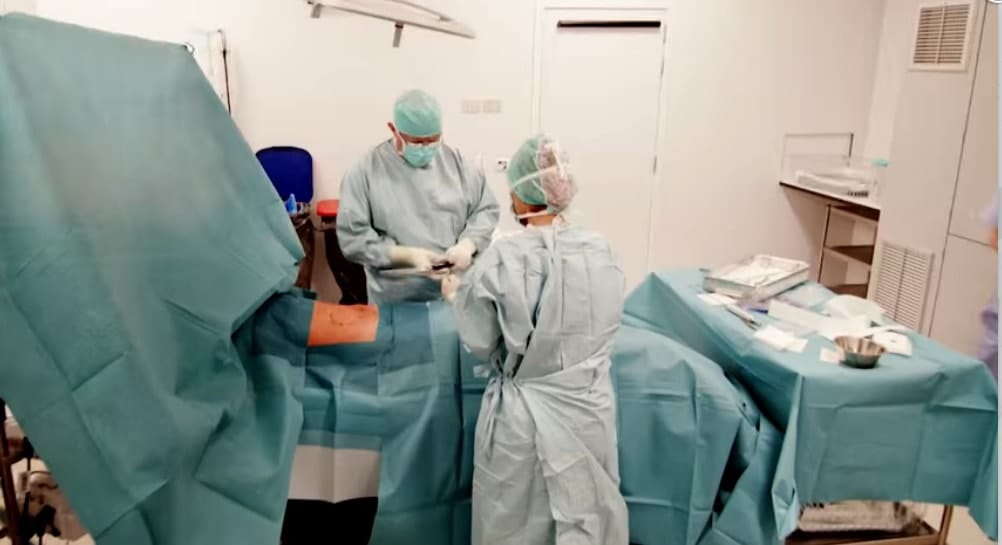 операционный зал клиники Claris бельгия