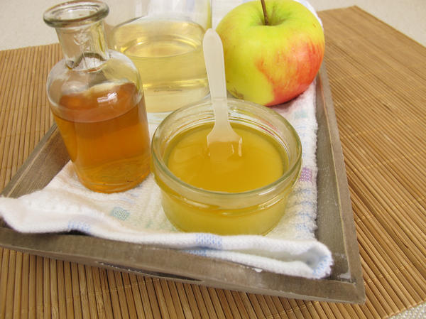 Яблочный уксус с медом применяют при нарушениях работы нервной системы